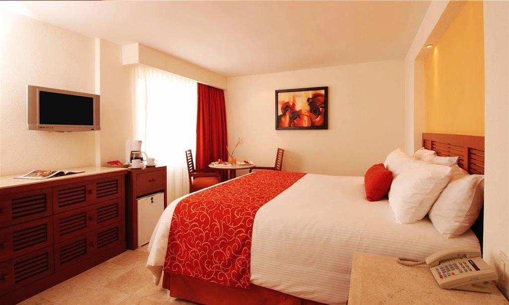 Resort Buenaventura Grand & Great Moments